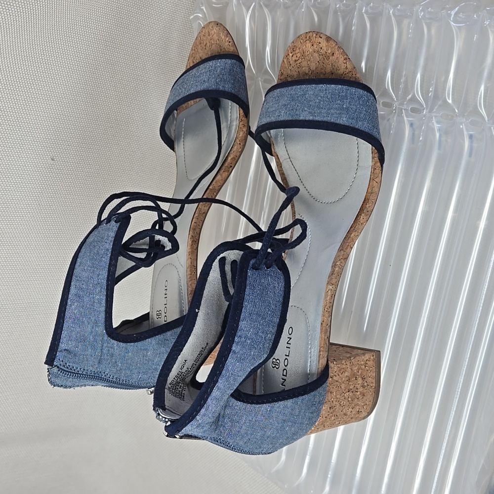 *Gently Used* Bandolino cork denim sandal size 10M